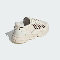 Кроссовки женские Adidas Ozweego