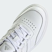 Кроссовки женские Adidas Courtblock