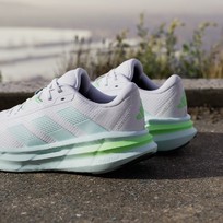 Кроссовки женские Adidas Galaxy 7