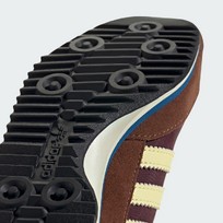 Кроссовки женские Adidas SL72