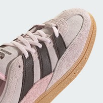 Кроссовки женские Adidas Spezial ST
