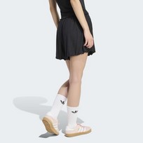 ESSENTIALS SCALLOPED EDGE SHORTS