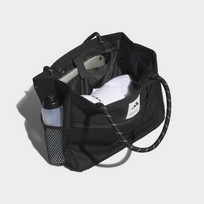 Сумка MUST HAVES TOTE SEASONAL